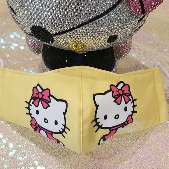 Hello Kitty Soft Face Mask - Picture 6 of 7